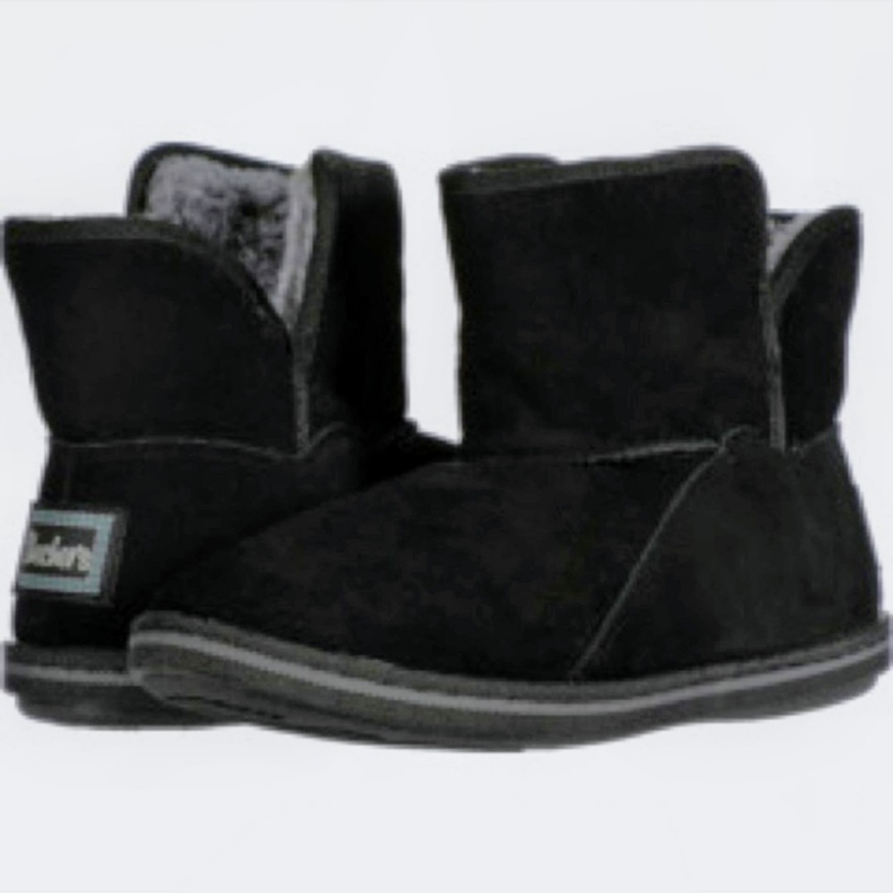 Skechers Cozy Campfire Meant to be Slippers boots, size 10 EUC, plush, velvety